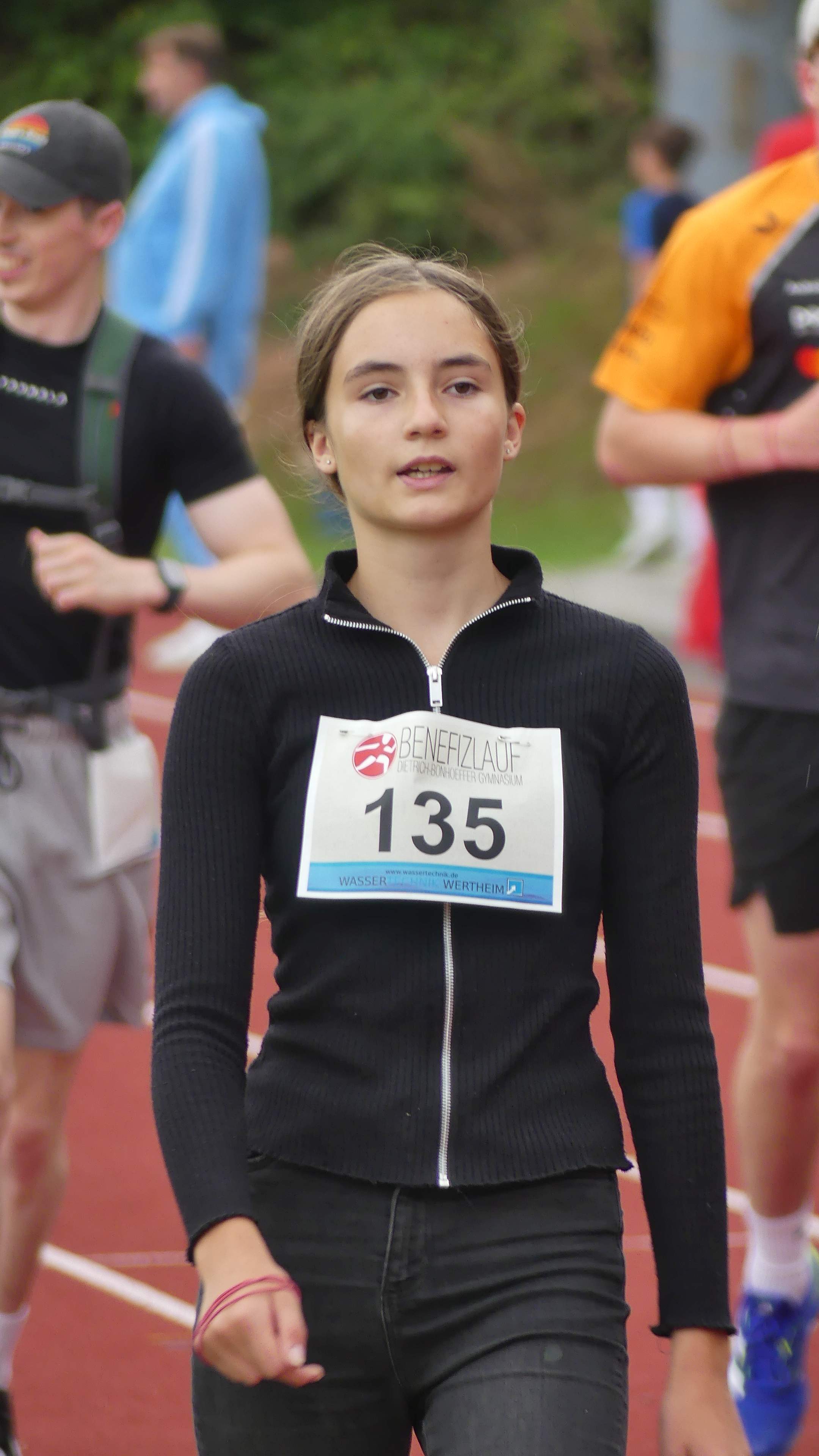 Bild vom 15. Benefizlauf im Jahr 2025. Dies ist das 143. Bild.